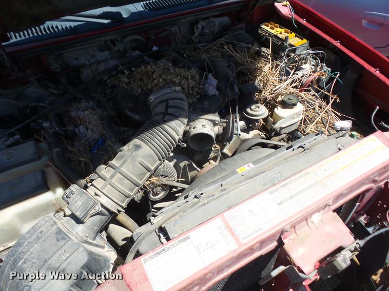 image for item DA6380 2000 Ford Explorer SUV