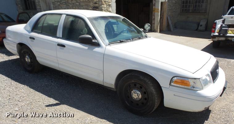 image for item DA6383 2011 Ford Crown Victoria Police Interceptor