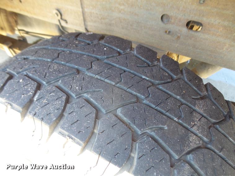 image for item DA6407 2003 Chevrolet Silverado 2500HD Crew Cab pickup truck