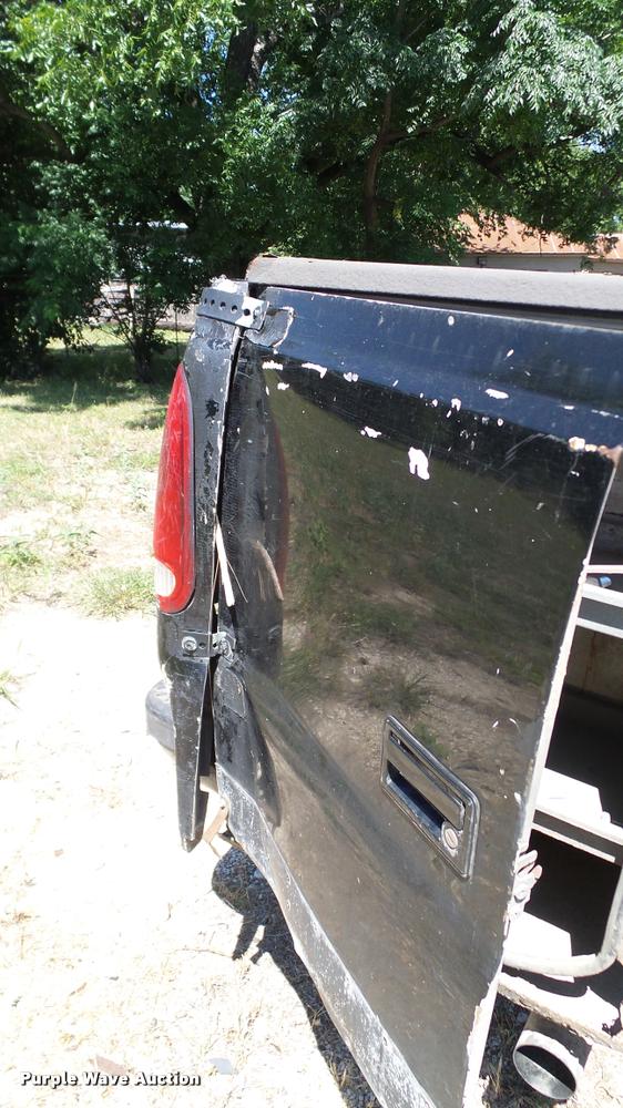 image for item DA6750 2000 Ford F350 Super Duty SuperCab utility bed pickup truck