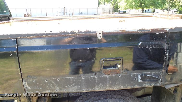 image for item DA6750 2000 Ford F350 Super Duty SuperCab utility bed pickup truck
