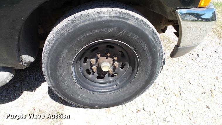 image for item DA6750 2000 Ford F350 Super Duty SuperCab utility bed pickup truck