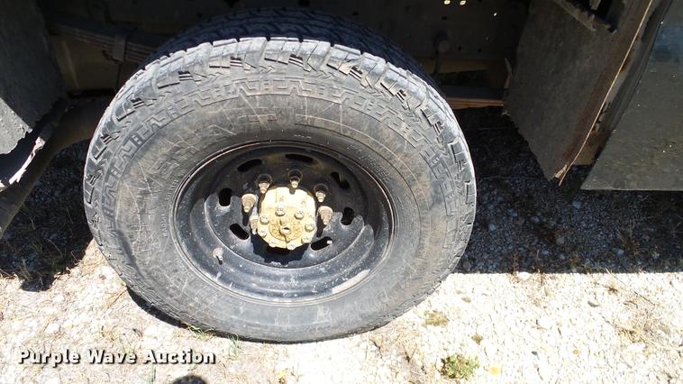 image for item DA6750 2000 Ford F350 Super Duty SuperCab utility bed pickup truck