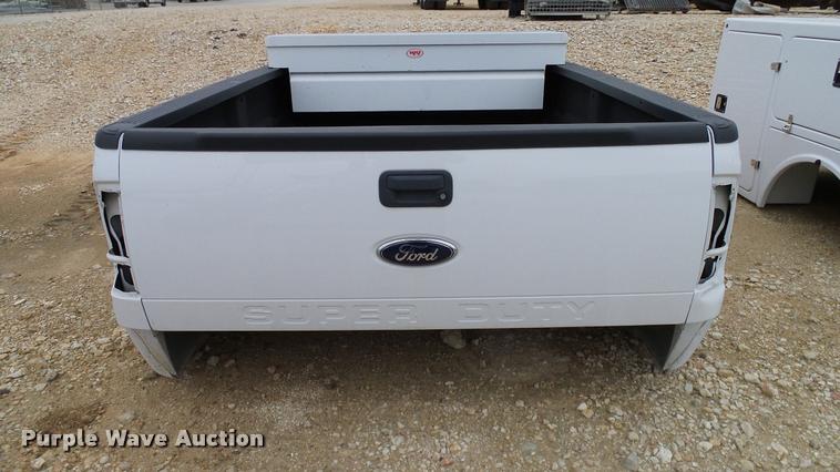 image for item DA6752 2016 Ford F250 pickup truck bed