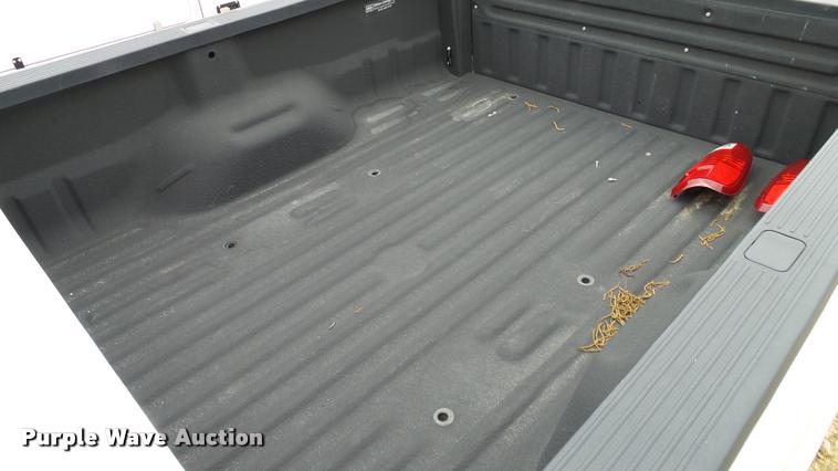 image for item DA6752 2016 Ford F250 pickup truck bed