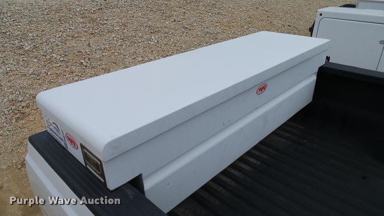 image for item DA6752 2016 Ford F250 pickup truck bed