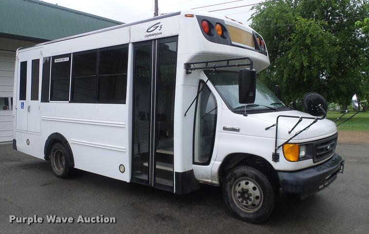 image for item DA6759 2006 Ford E450 school bus