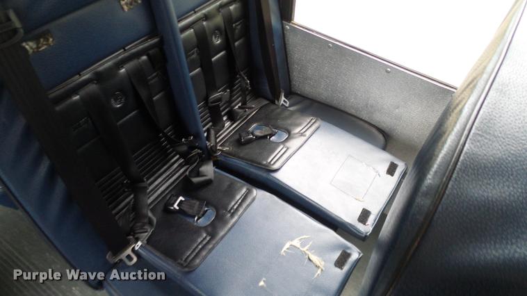 image for item DA6759 2006 Ford E450 school bus