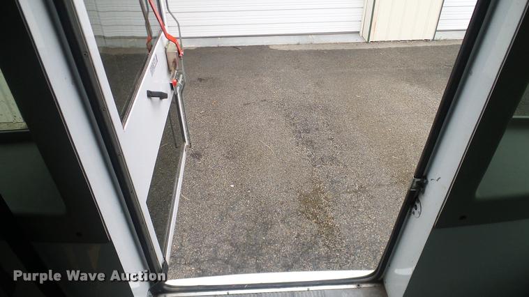 image for item DA6759 2006 Ford E450 school bus