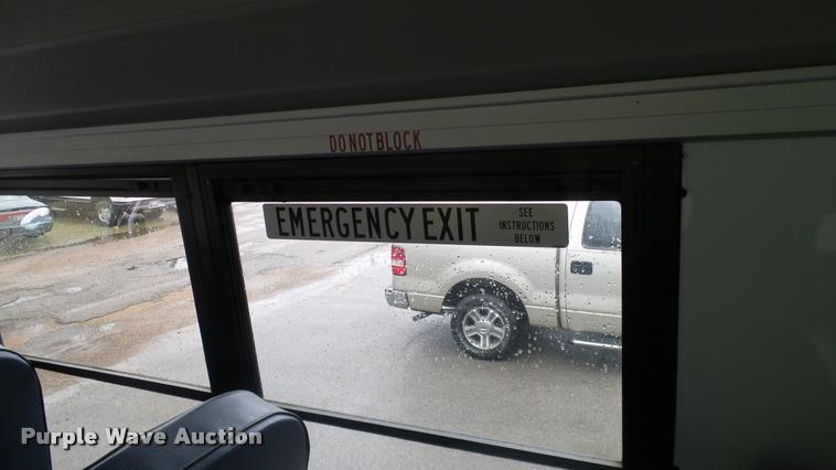 image for item DA6759 2006 Ford E450 school bus