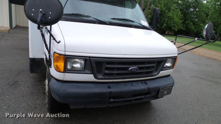 image for item DA6759 2006 Ford E450 school bus