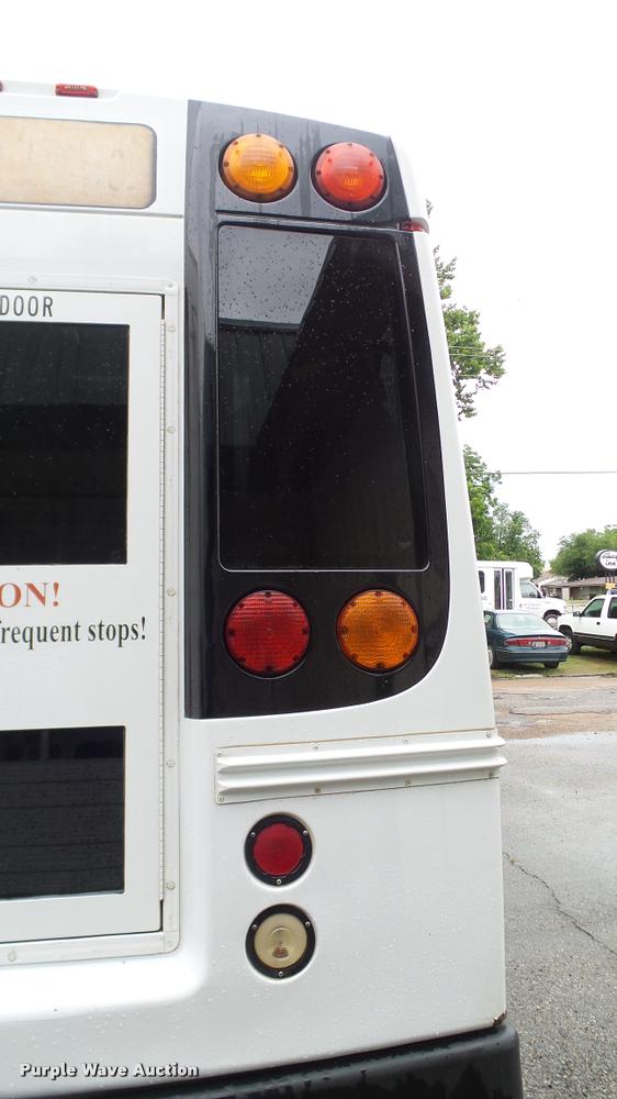 image for item DA6759 2006 Ford E450 school bus