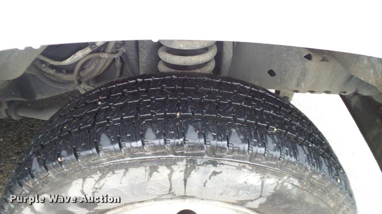 image for item DA6759 2006 Ford E450 school bus