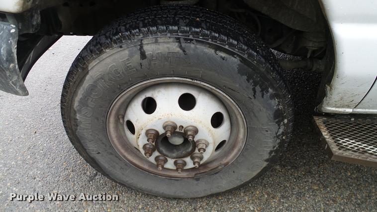 image for item DA6759 2006 Ford E450 school bus