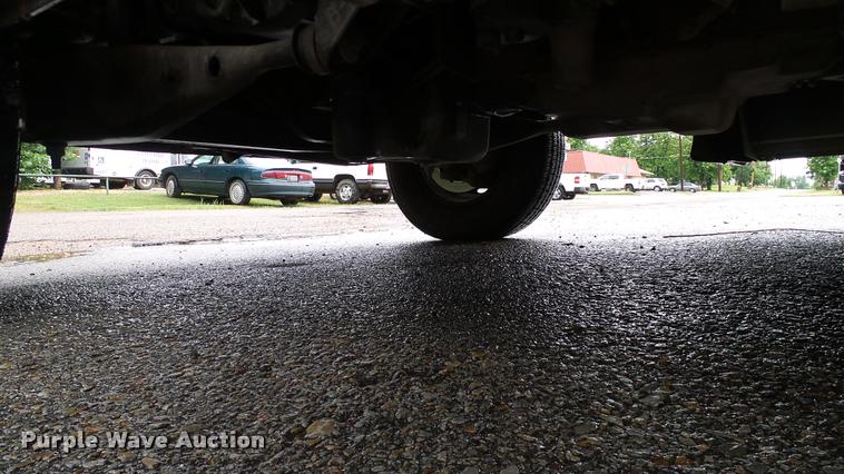 image for item DA6759 2006 Ford E450 school bus