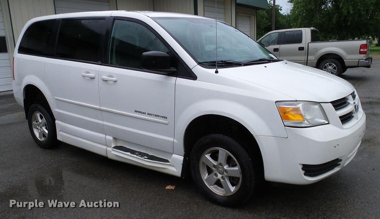 image for item DA6760 2010 Dodge Grand Caravan van