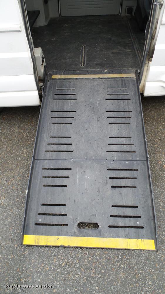 image for item DA6760 2010 Dodge Grand Caravan van