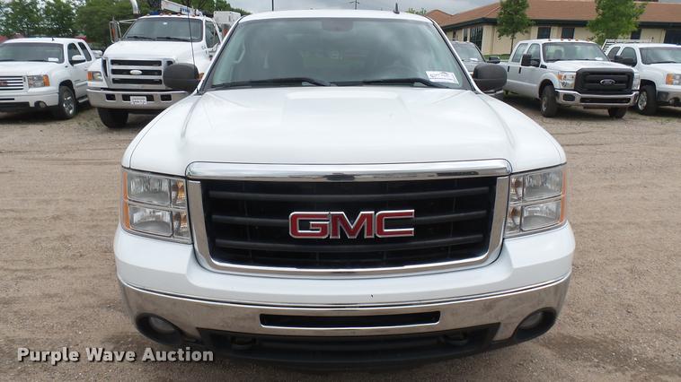 image for item DA7822 2011 GMC Sierra K1500 Ext. Cab pickup truck