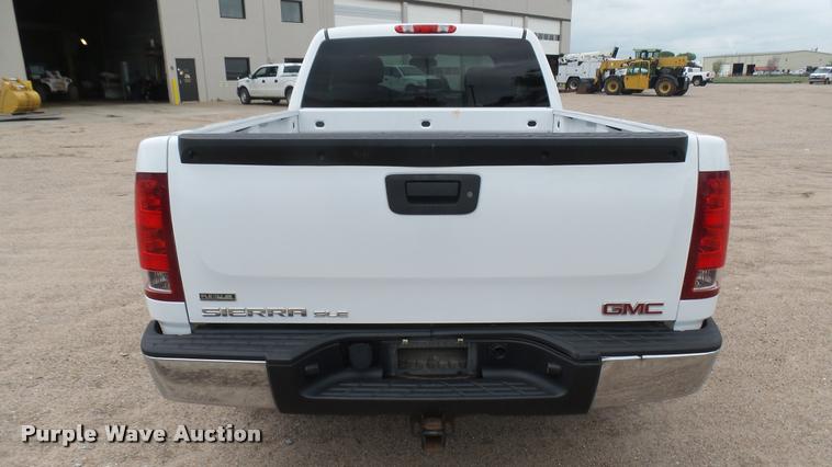 image for item DA7822 2011 GMC Sierra K1500 Ext. Cab pickup truck