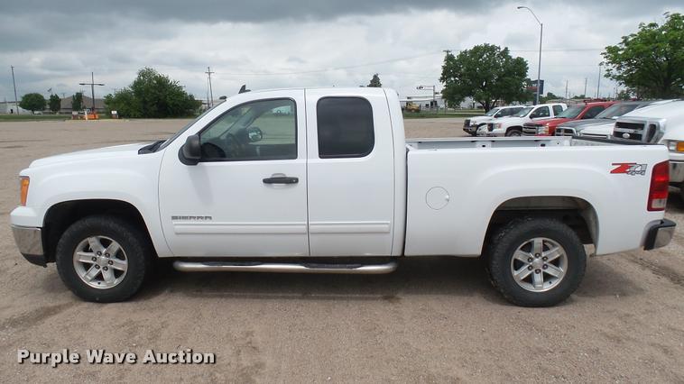 image for item DA7822 2011 GMC Sierra K1500 Ext. Cab pickup truck