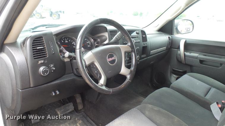 image for item DA7822 2011 GMC Sierra K1500 Ext. Cab pickup truck