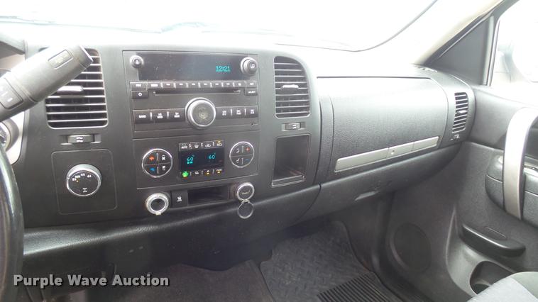 image for item DA7822 2011 GMC Sierra K1500 Ext. Cab pickup truck