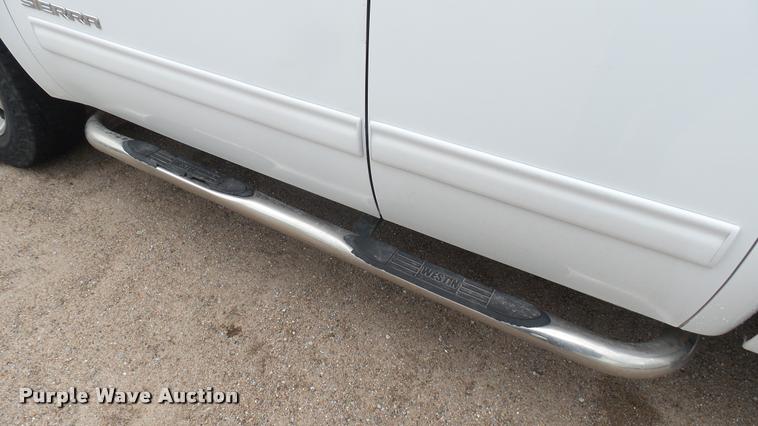 image for item DA7822 2011 GMC Sierra K1500 Ext. Cab pickup truck