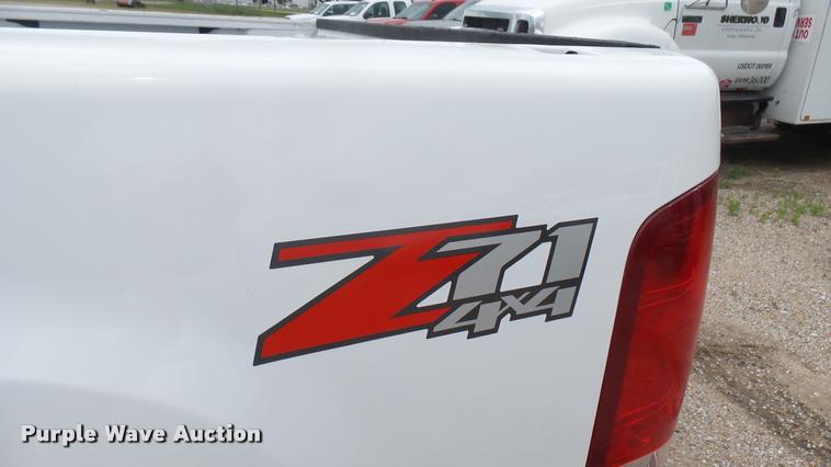 image for item DA7822 2011 GMC Sierra K1500 Ext. Cab pickup truck