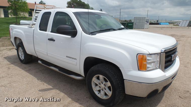 image for item DA7826 2011 GMC Sierra K1500 Ext. Cab pickup truck
