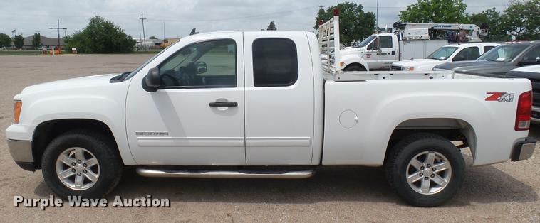 image for item DA7826 2011 GMC Sierra K1500 Ext. Cab pickup truck