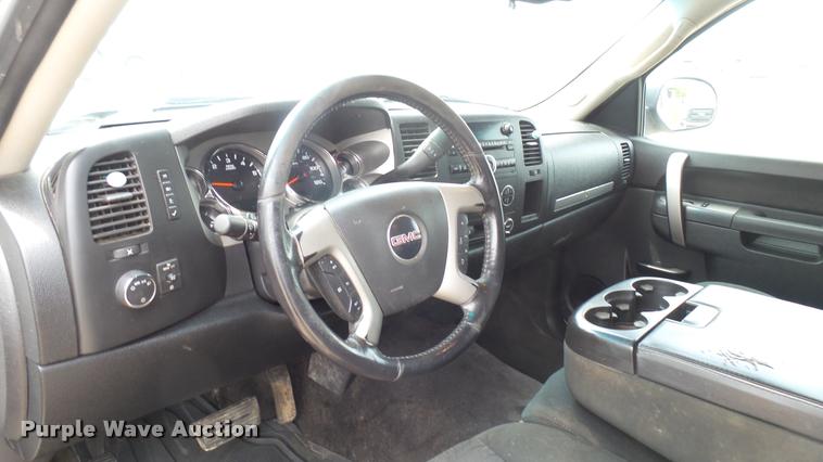 image for item DA7826 2011 GMC Sierra K1500 Ext. Cab pickup truck