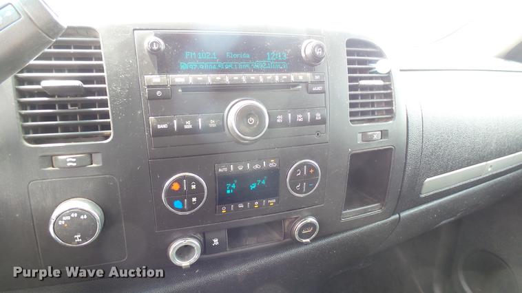 image for item DA7826 2011 GMC Sierra K1500 Ext. Cab pickup truck