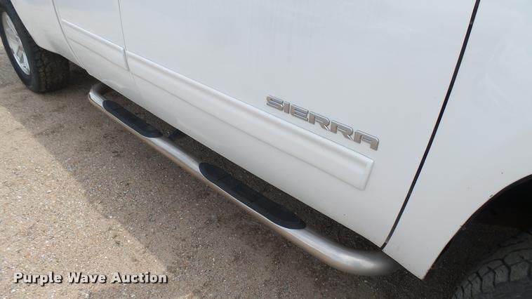 image for item DA7826 2011 GMC Sierra K1500 Ext. Cab pickup truck