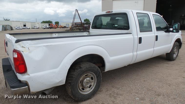 image for item DA7827 2012 Ford F250 Super Duty Crew Cab pickup truck