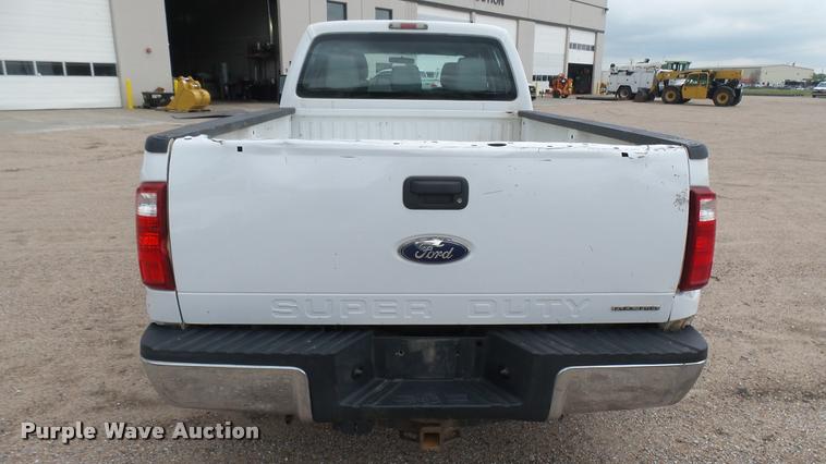 image for item DA7827 2012 Ford F250 Super Duty Crew Cab pickup truck