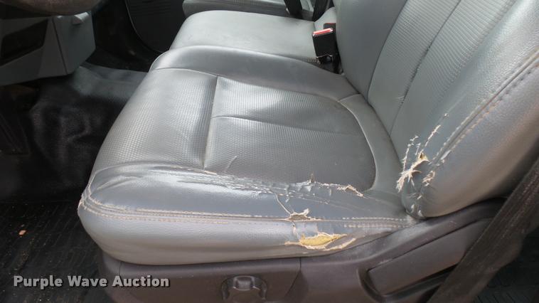 image for item DA7827 2012 Ford F250 Super Duty Crew Cab pickup truck