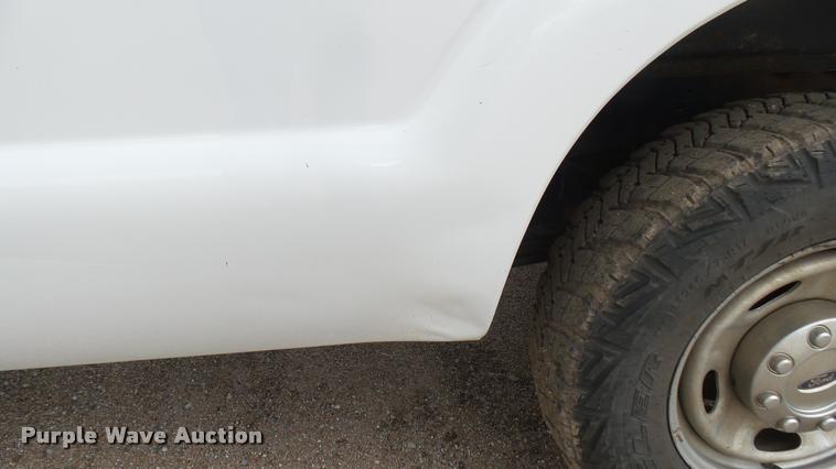 image for item DA7827 2012 Ford F250 Super Duty Crew Cab pickup truck