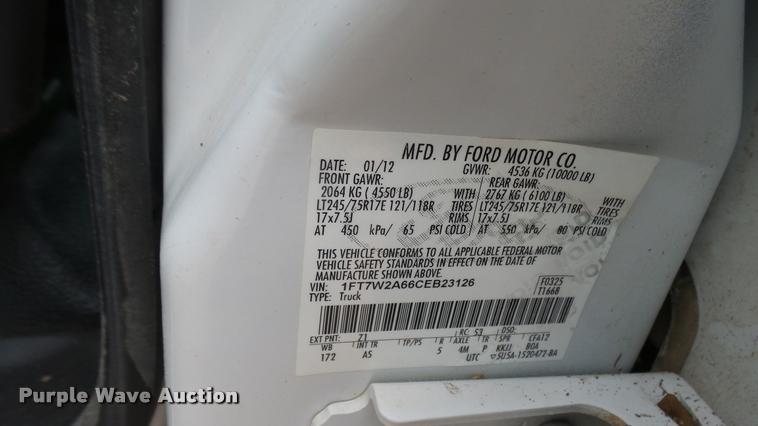 image for item DA7827 2012 Ford F250 Super Duty Crew Cab pickup truck