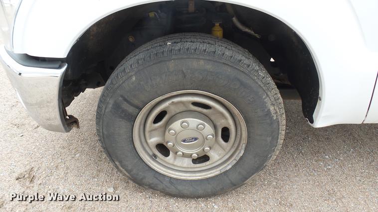 image for item DA7827 2012 Ford F250 Super Duty Crew Cab pickup truck