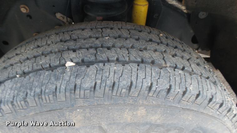 image for item DA7827 2012 Ford F250 Super Duty Crew Cab pickup truck