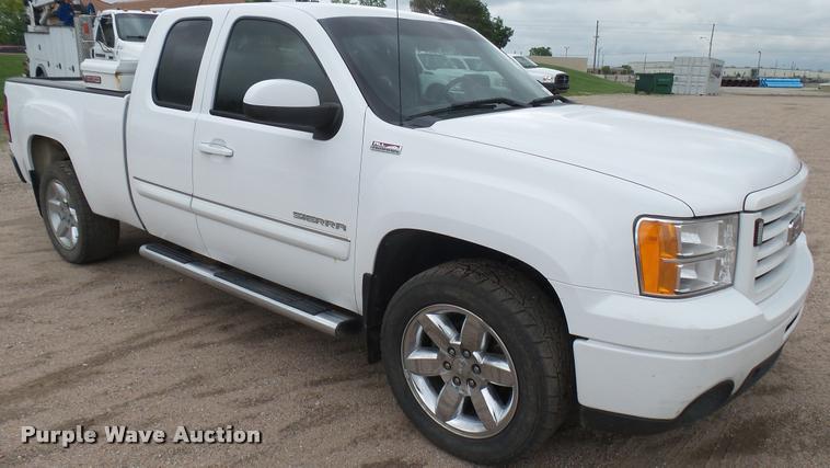 image for item DA7829 2012 GMC Sierra 1500 Ext. Cab pickup truck