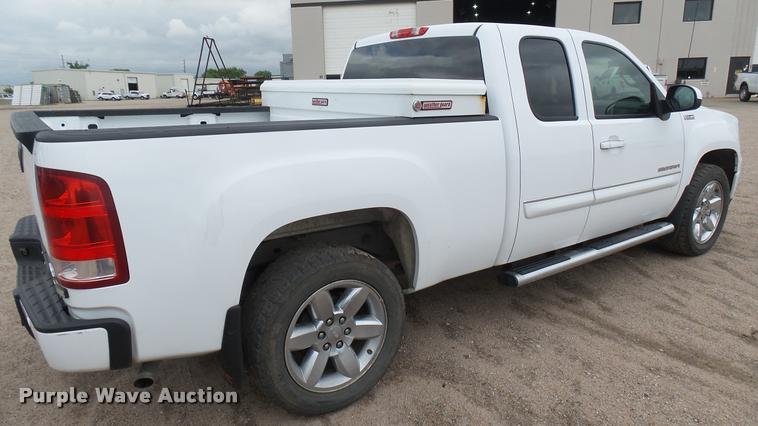 image for item DA7829 2012 GMC Sierra 1500 Ext. Cab pickup truck