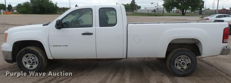 image for item DA7831 2008 GMC Sierra 2500HD Ext. Cab pickup truck