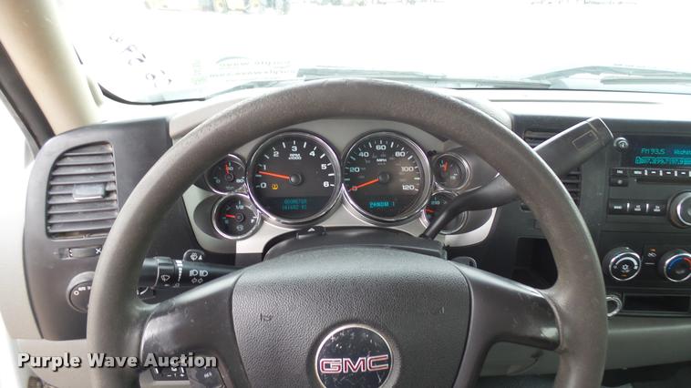 image for item DA7831 2008 GMC Sierra 2500HD Ext. Cab pickup truck