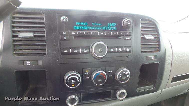 image for item DA7831 2008 GMC Sierra 2500HD Ext. Cab pickup truck