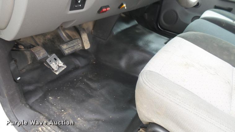 image for item DA7831 2008 GMC Sierra 2500HD Ext. Cab pickup truck