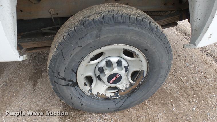 image for item DA7831 2008 GMC Sierra 2500HD Ext. Cab pickup truck