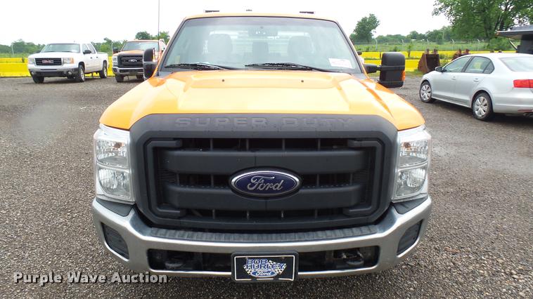 image for item DA7835 2012 Ford F250 Super Duty SuperCab pickup truck