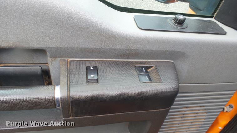 image for item DA7835 2012 Ford F250 Super Duty SuperCab pickup truck