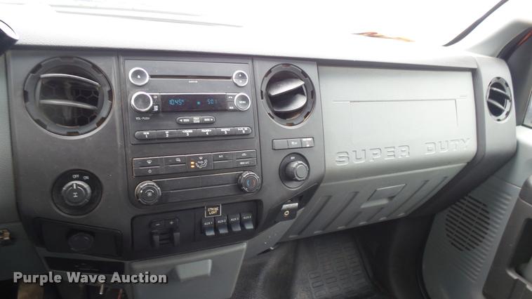 image for item DA7835 2012 Ford F250 Super Duty SuperCab pickup truck